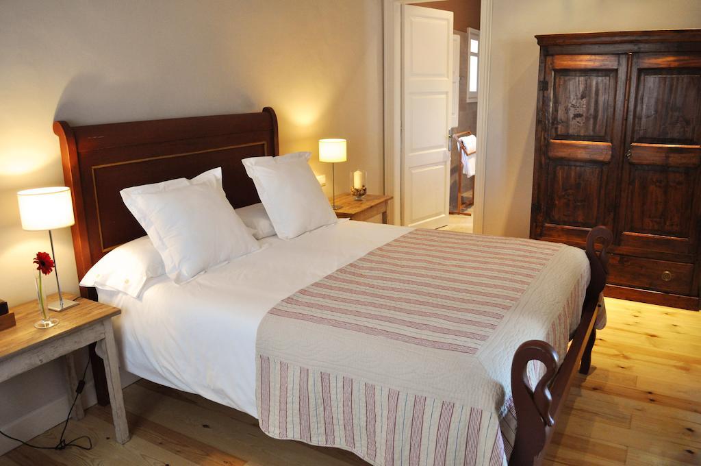 Lhort De Sant Cebria Bed & Breakfast Torroella de Fluviá Rom bilde